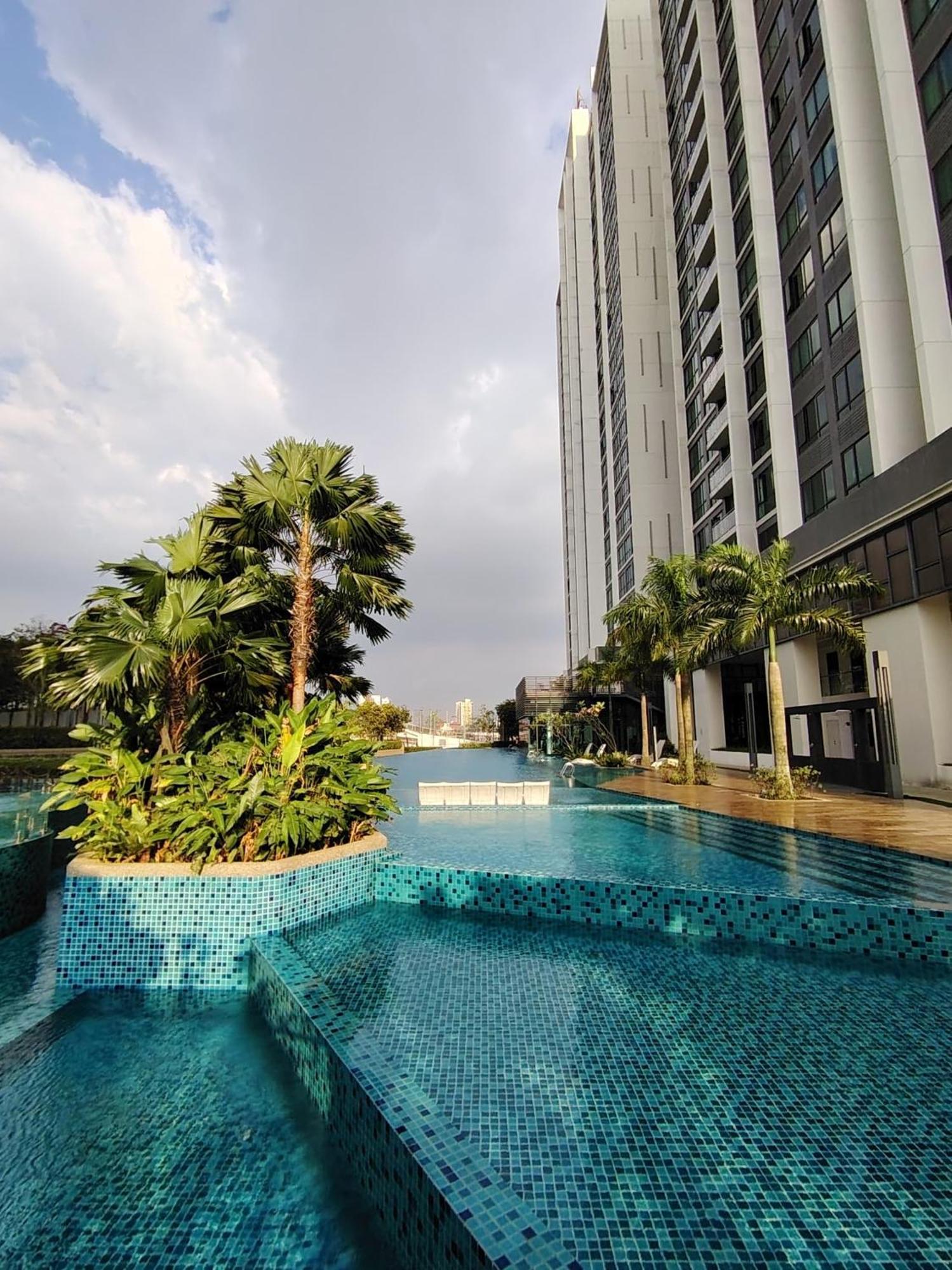 Greenfield Residence With Amazing Pool View And High-Speed Wi-Fi Petaling Jaya Exterior photo