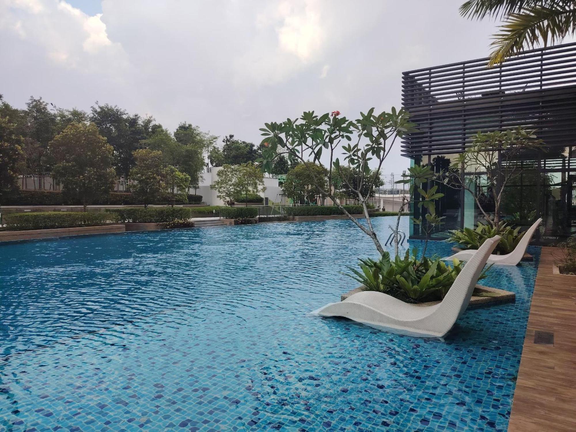 Greenfield Residence With Amazing Pool View And High-Speed Wi-Fi Petaling Jaya Exterior photo